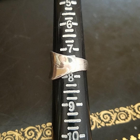 Sterling Silver Wavy Ring - Picture 7 of 7